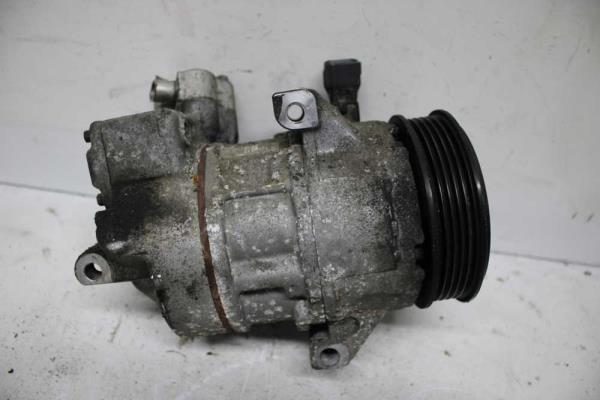 COMPRESSEUR DE CLIMATISATION  SMART / MITSUBISHI - Vue 2